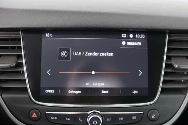 Opel Crossland (2021) thumbnail 18