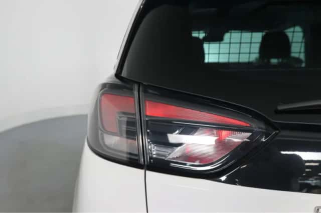 Opel Crossland (2021) thumbnail 26