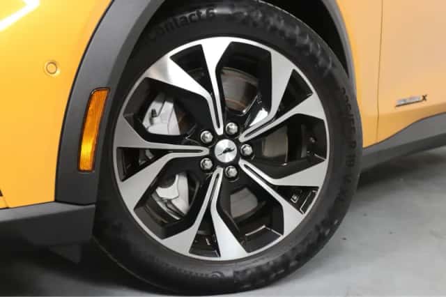 Ford Mustang Mach-E (2024) thumbnail 27