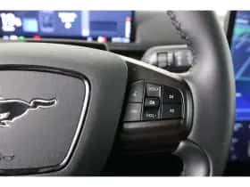 Ford Mustang Mach-E (2024) thumbnail 30