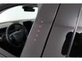 Ford Mustang Mach-E (2024) thumbnail 37