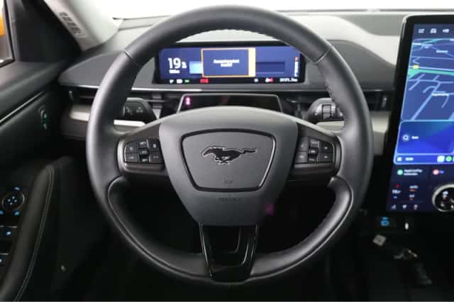 Ford Mustang Mach-E (2024) thumbnail 41