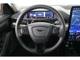 Ford Mustang Mach-E (2024) thumbnail 41