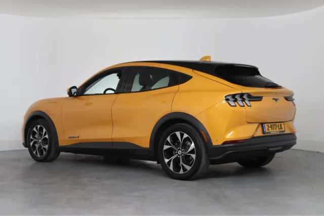 Ford Mustang Mach-E (2024) thumbnail 7