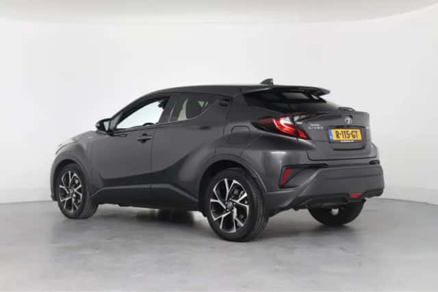 Toyota C-HR (2021) thumbnail 3