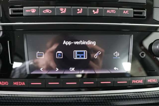 Volkswagen Up! (2023) thumbnail 15