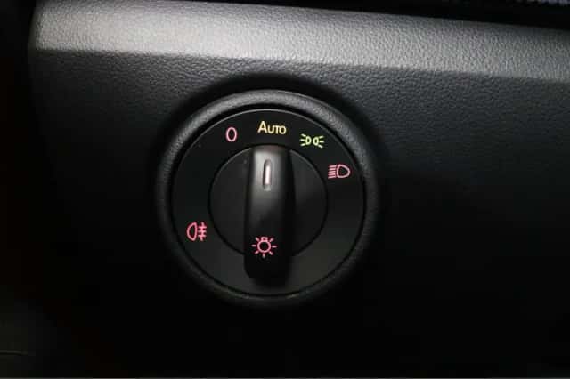 Volkswagen Up! (2023) thumbnail 27
