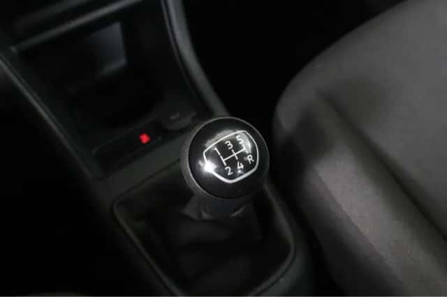 Volkswagen Up! (2023) thumbnail 30