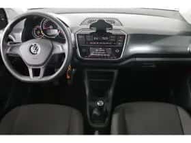 Volkswagen Up! (2023) thumbnail 4
