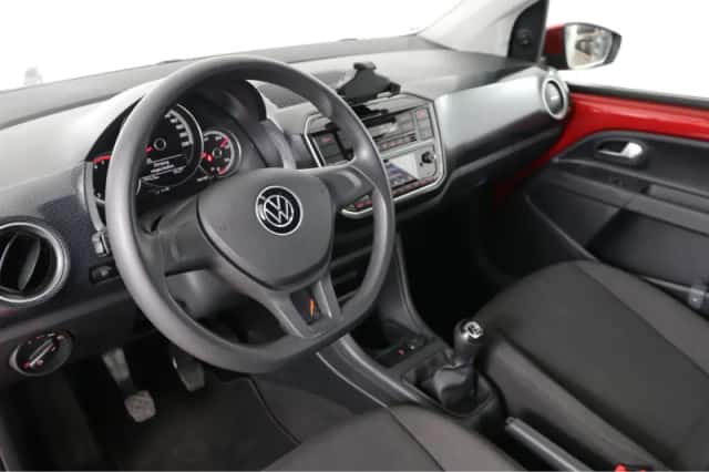 Volkswagen Up! (2023) thumbnail 5
