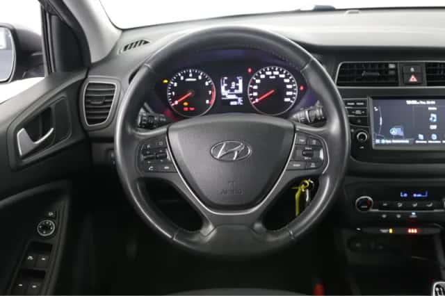 Hyundai i20 (2020) thumbnail 28