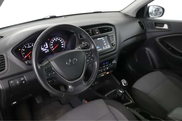 Hyundai i20 (2020) thumbnail 5