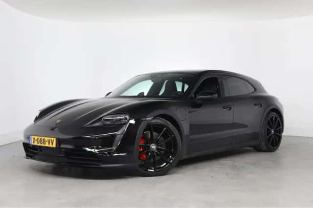Porsche Taycan (2022) thumbnail 1