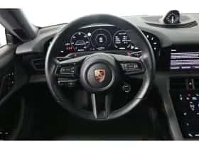 Porsche Taycan (2022) thumbnail 5