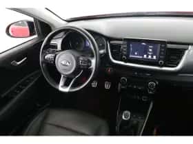 Kia Stonic (2018) thumbnail 30