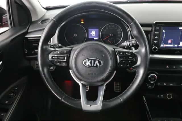 Kia Stonic (2018) thumbnail 31