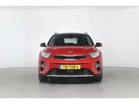 Kia Stonic (2018) thumbnail 8