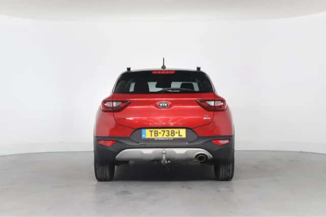 Kia Stonic (2018) thumbnail 10