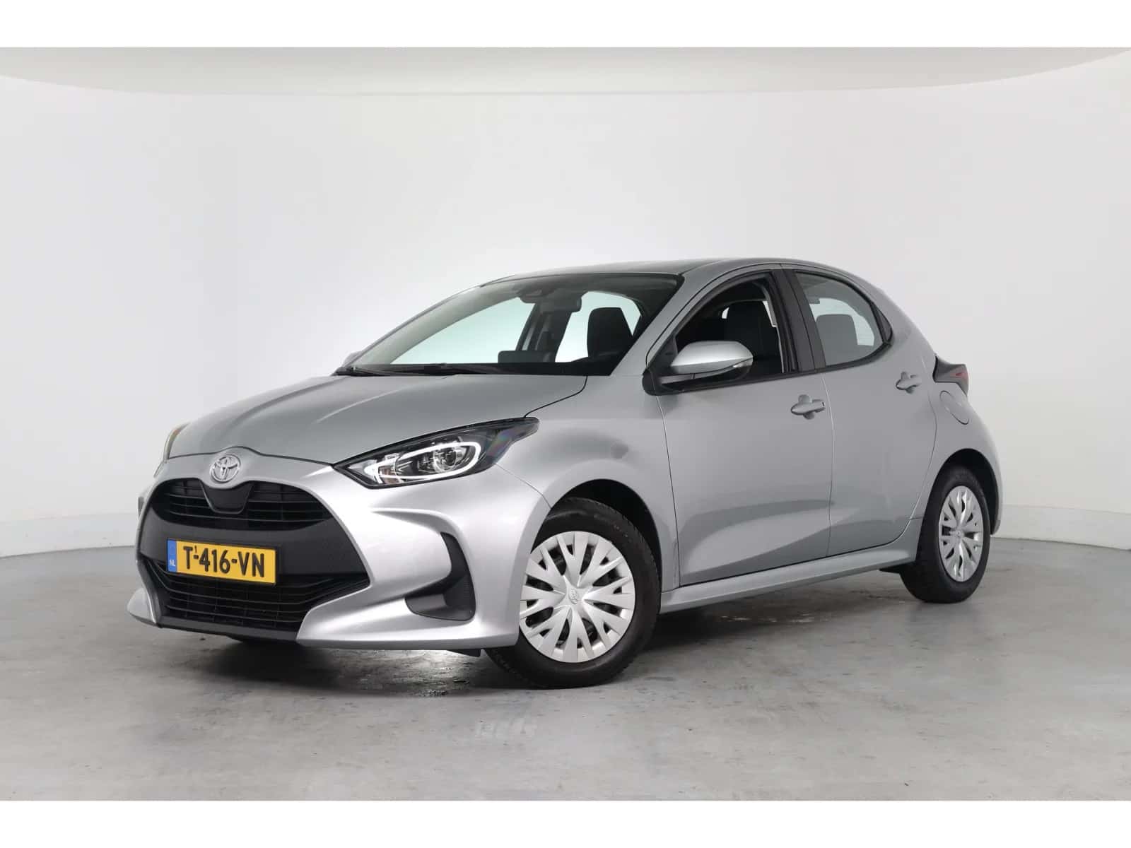 Toyota Yaris (2023) — foto 1