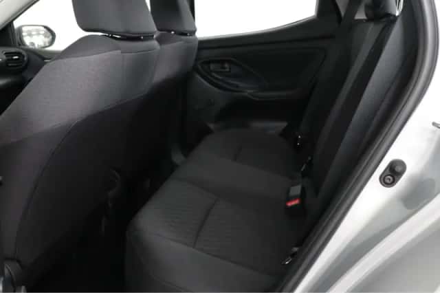 Toyota Yaris (2023) thumbnail 20