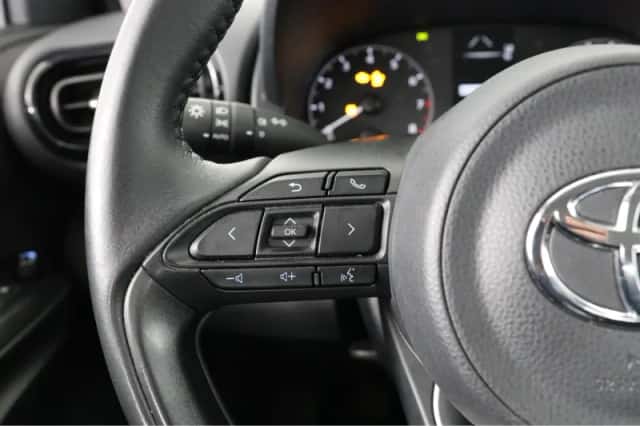 Toyota Yaris (2023) thumbnail 26