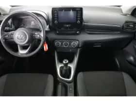Toyota Yaris (2023) thumbnail 4