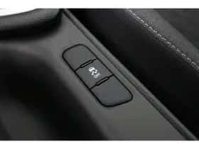 Toyota Yaris (2023) thumbnail 33