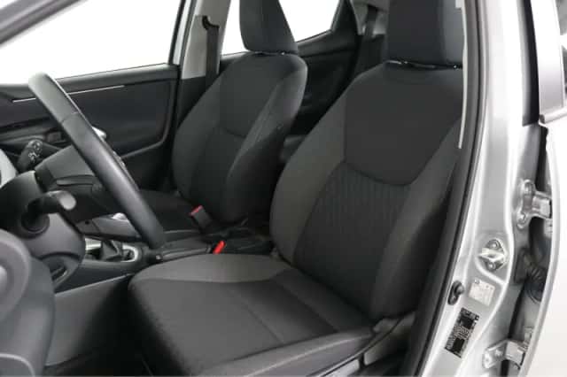 Toyota Yaris (2023) thumbnail 6