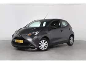 Toyota Aygo (2022) thumbnail 1