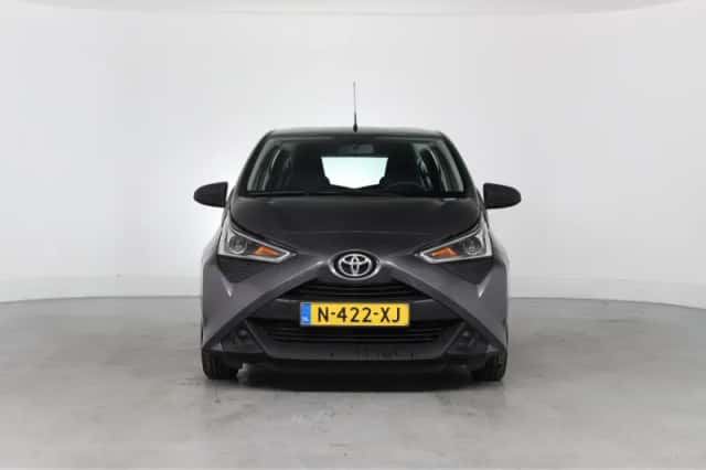 Toyota Aygo (2022) thumbnail 14