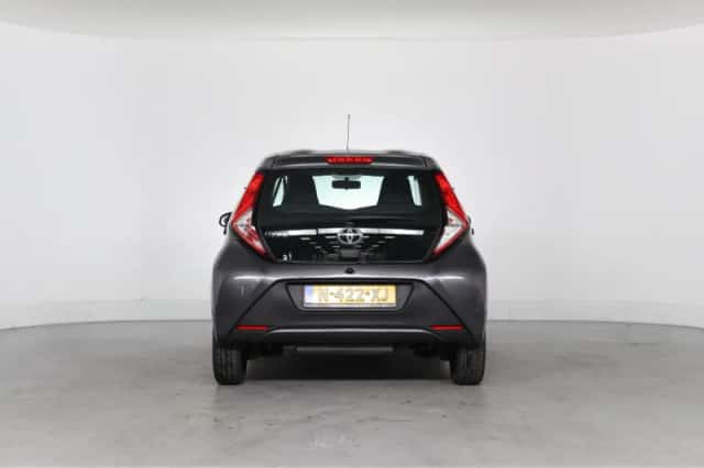 Toyota Aygo (2022) thumbnail 9