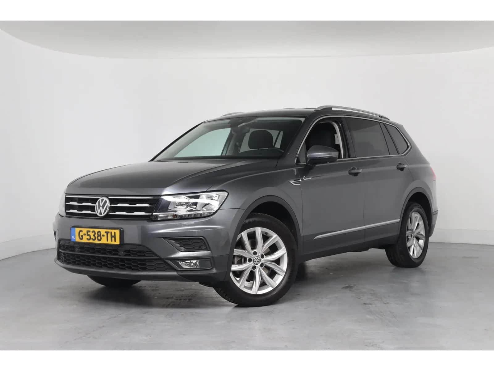 Volkswagen Tiguan (2019) — foto 1