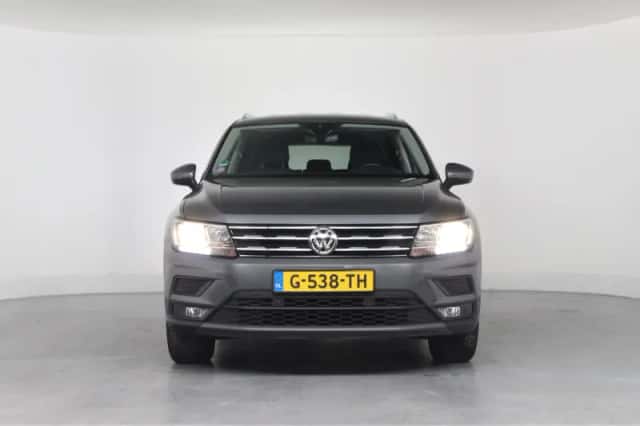 Volkswagen Tiguan (2019) thumbnail 11