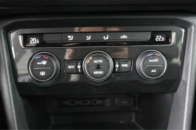 Volkswagen Tiguan (2019) thumbnail 20