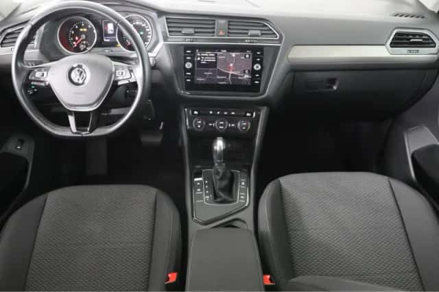 Volkswagen Tiguan (2019) thumbnail 4