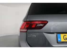 Volkswagen Tiguan (2019) thumbnail 31