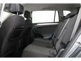 Volkswagen Tiguan (2019) thumbnail 32