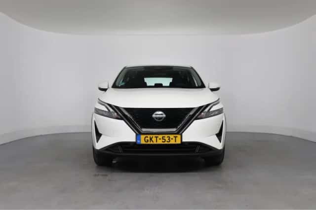 Nissan Qashqai (2023) thumbnail 11