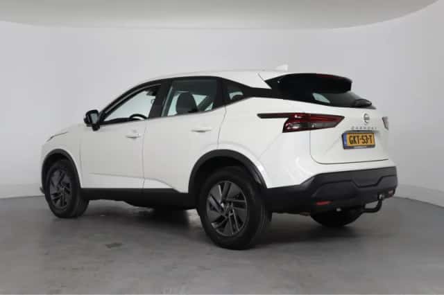 Nissan Qashqai (2023) thumbnail 3