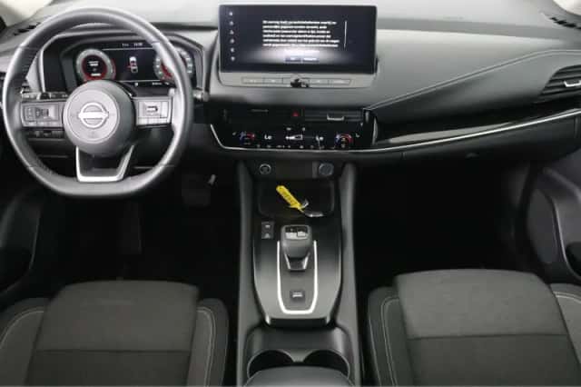 Nissan Qashqai (2023) thumbnail 4