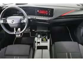 Opel Astra (2022) thumbnail 3