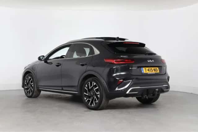 Kia XCeed (2023) thumbnail 3