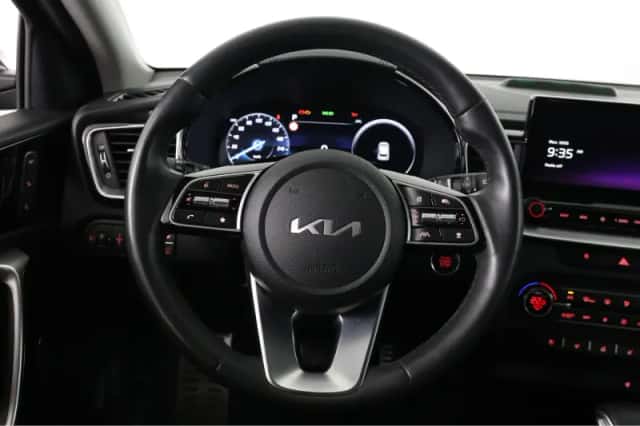 Kia XCeed (2023) thumbnail 21