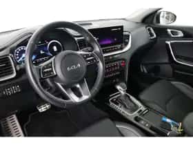 Kia XCeed (2023) thumbnail 5