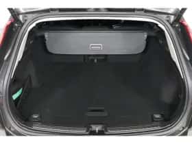 Volvo V60 (2022) thumbnail 18