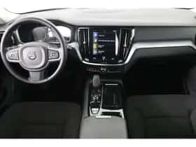 Volvo V60 (2022) thumbnail 4