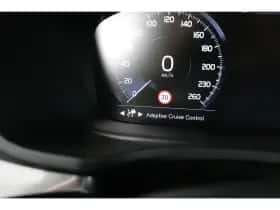 Volvo V60 (2022) thumbnail 34