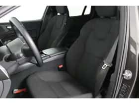 Volvo V60 (2022) thumbnail 6
