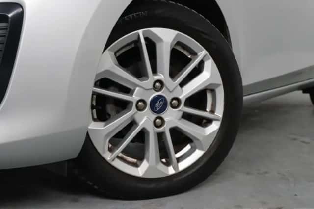 Ford Fiesta (2022) thumbnail 10