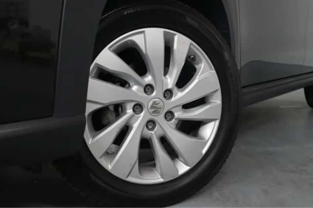 Suzuki S-Cross (2022) thumbnail 11